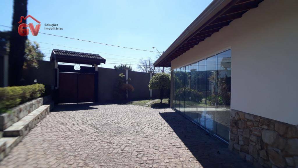 Casa para alugar com 3 quartos, 700m² - Foto 16