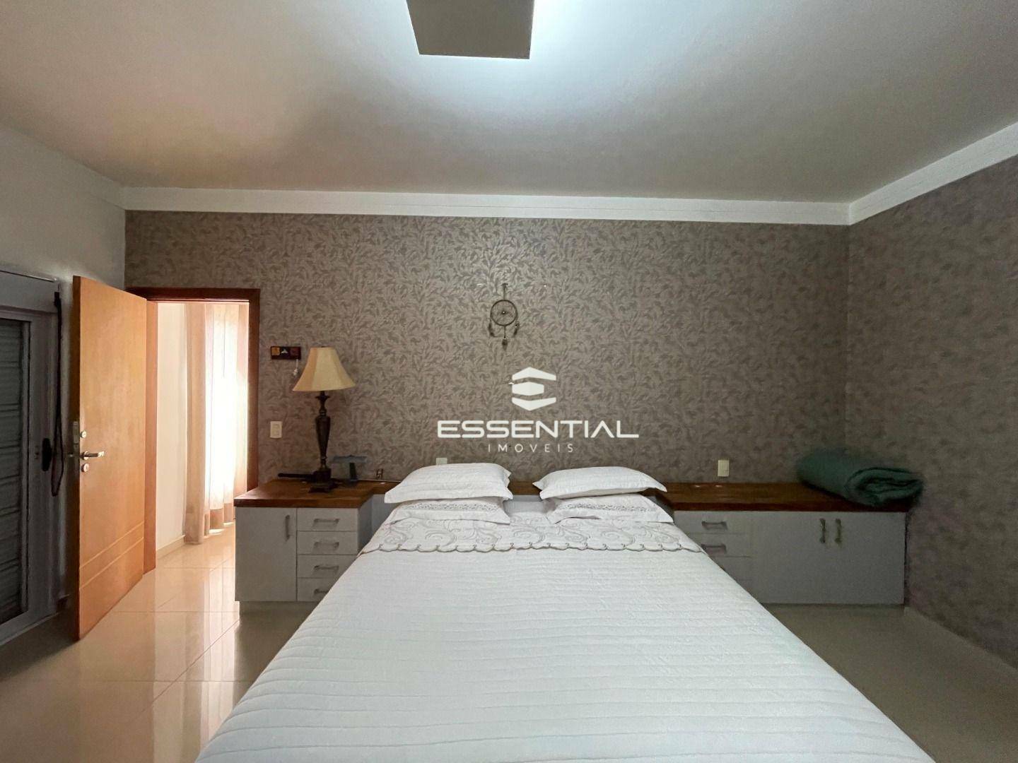 Sobrado à venda e aluguel com 4 quartos, 350m² - Foto 12