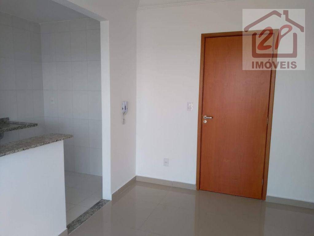 Apartamento à venda com 3 quartos, 71m² - Foto 1