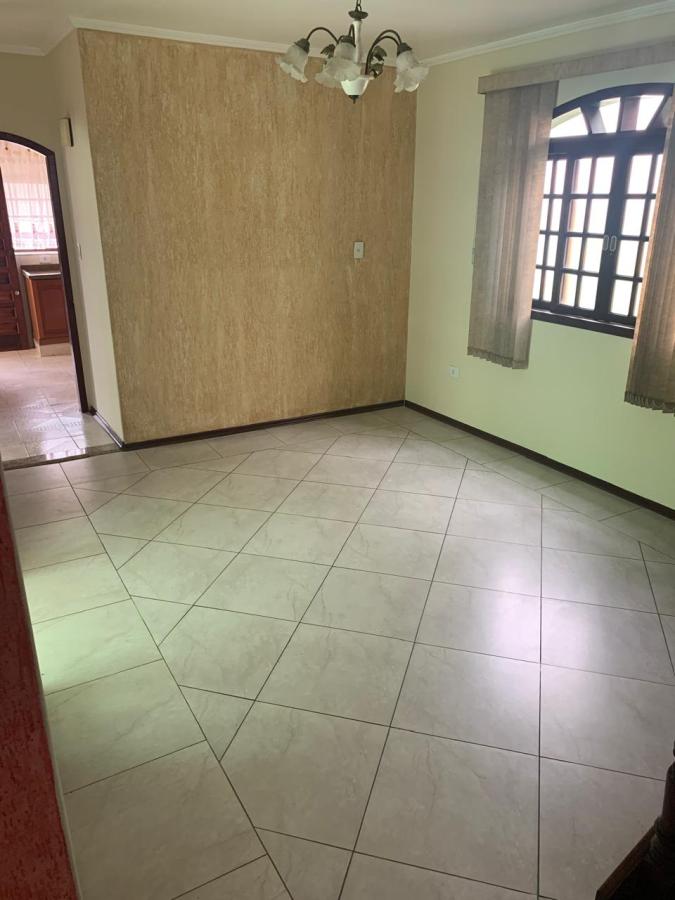 Casa à venda com 3 quartos, 250m² - Foto 3