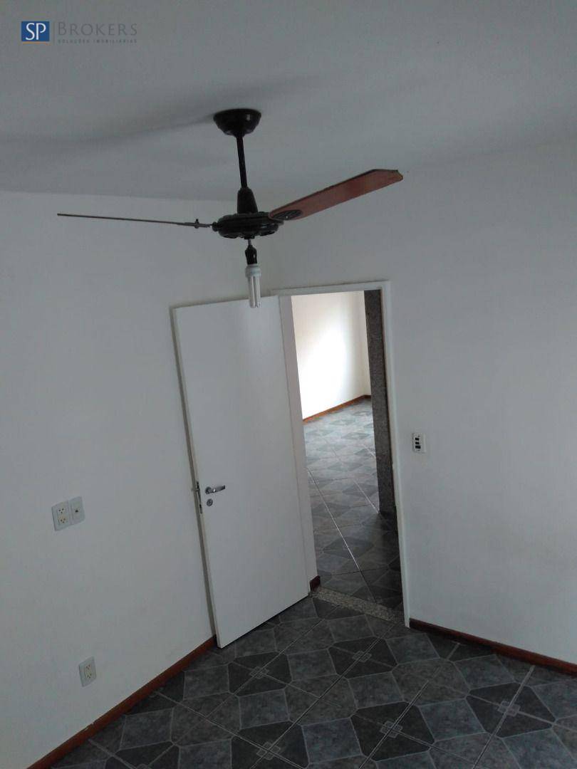 Apartamento à venda com 2 quartos, 65m² - Foto 17