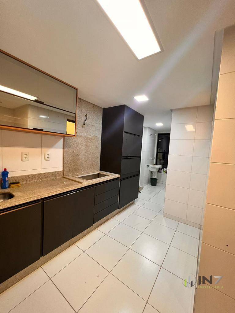 Apartamento à venda com 3 quartos, 113m² - Foto 11