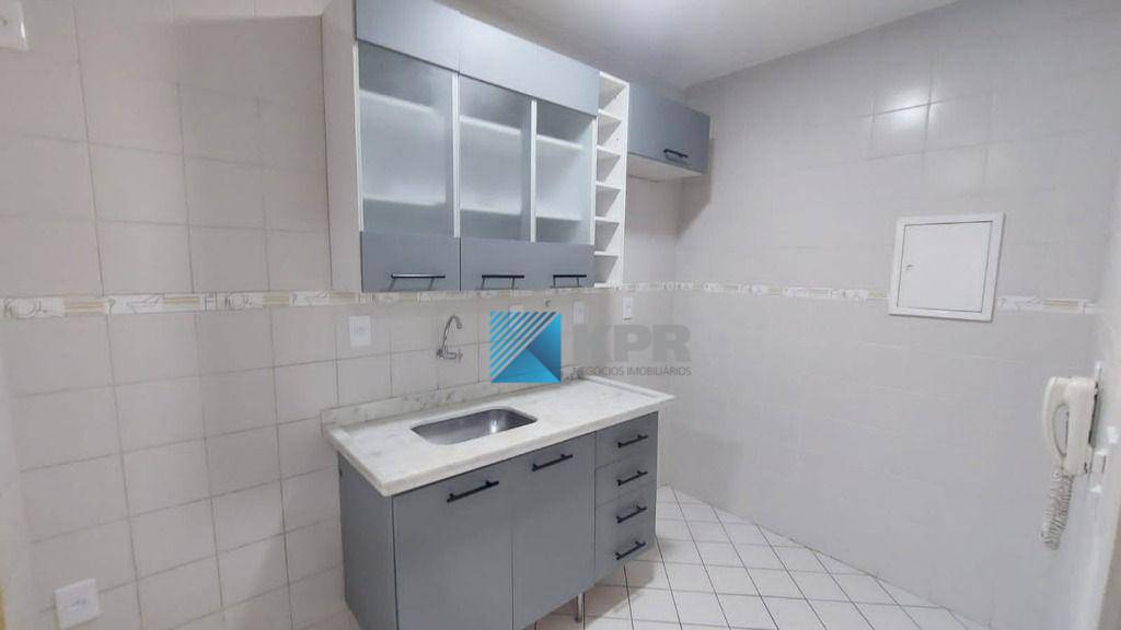 Apartamento à venda com 2 quartos, 61m² - Foto 5