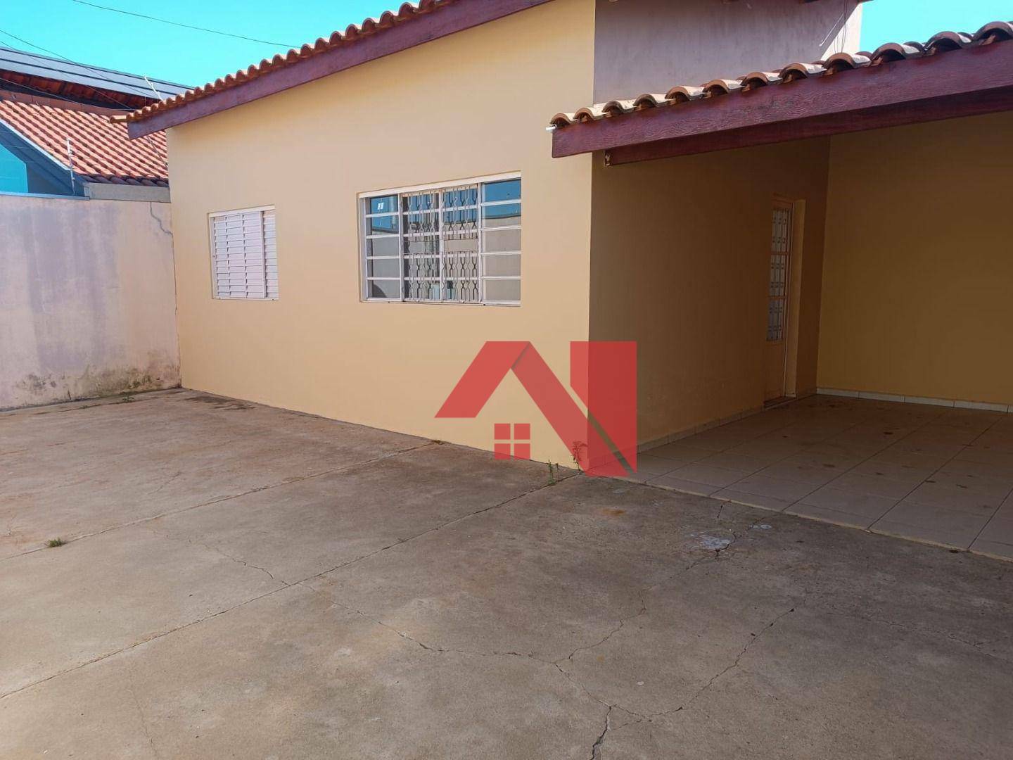 Casa à venda com 2 quartos, 80m² - Foto 2