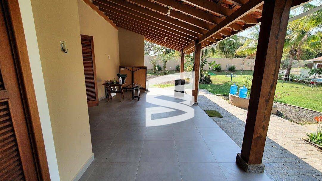 Casa à venda com 5 quartos, 300m² - Foto 2