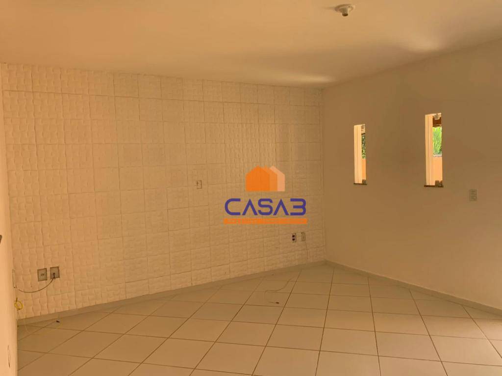 Casa à venda com 3 quartos, 105m² - Foto 2