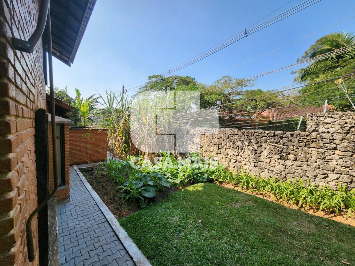 Casa de Condomínio à venda com 4 quartos, 390m² - Foto 16