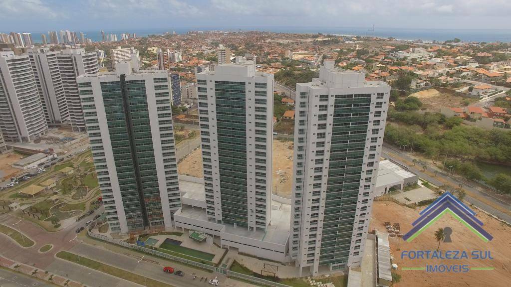 Apartamento à venda com 3 quartos, 138m² - Foto 2