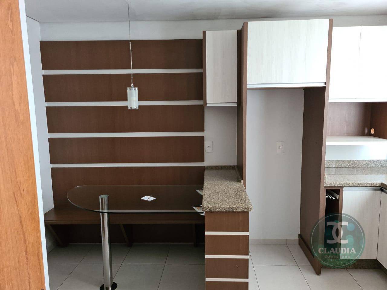 Apartamento à venda com 3 quartos, 208m² - Foto 9