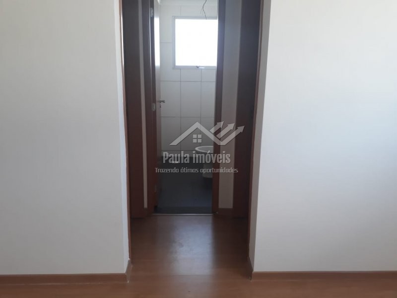 Apartamento à venda com 2 quartos, 48m² - Foto 3