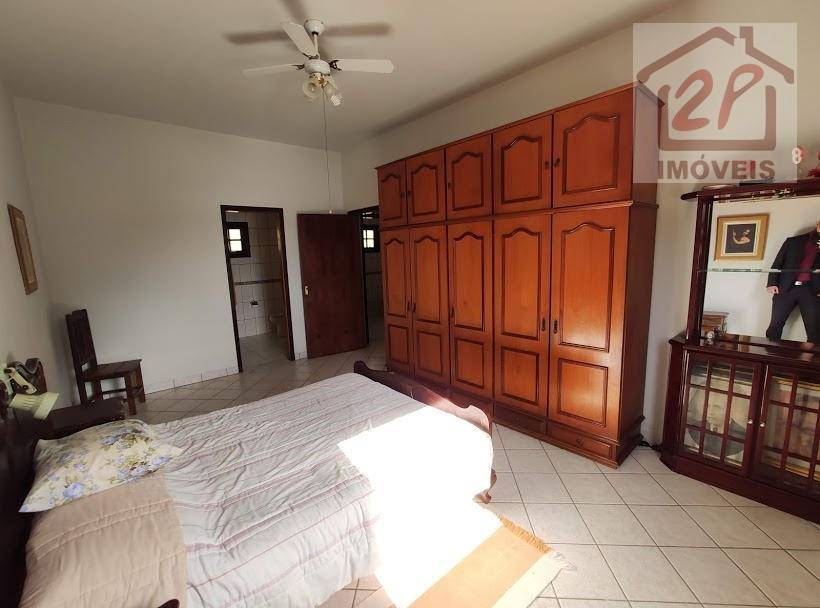 Sobrado à venda com 4 quartos, 384m² - Foto 7