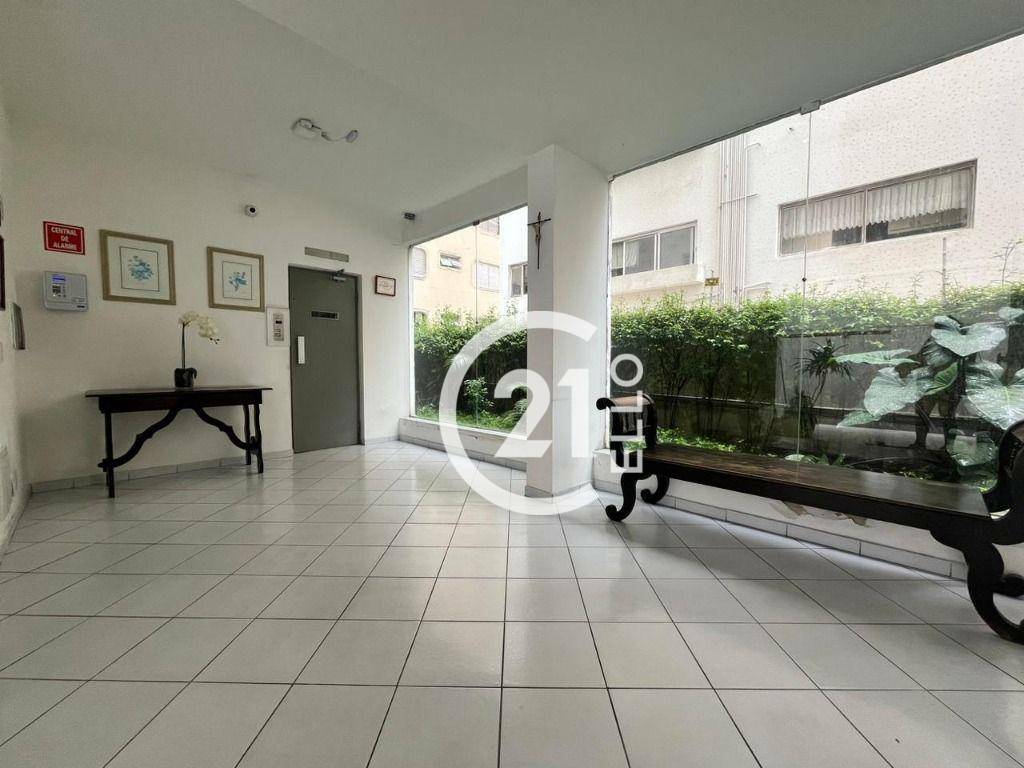 Apartamento para alugar com 3 quartos, 157m² - Foto 16