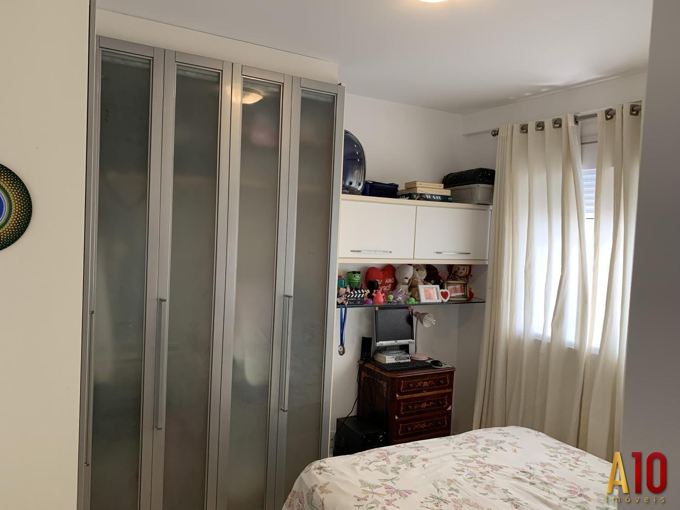 Apartamento à venda com 3 quartos, 156m² - Foto 13