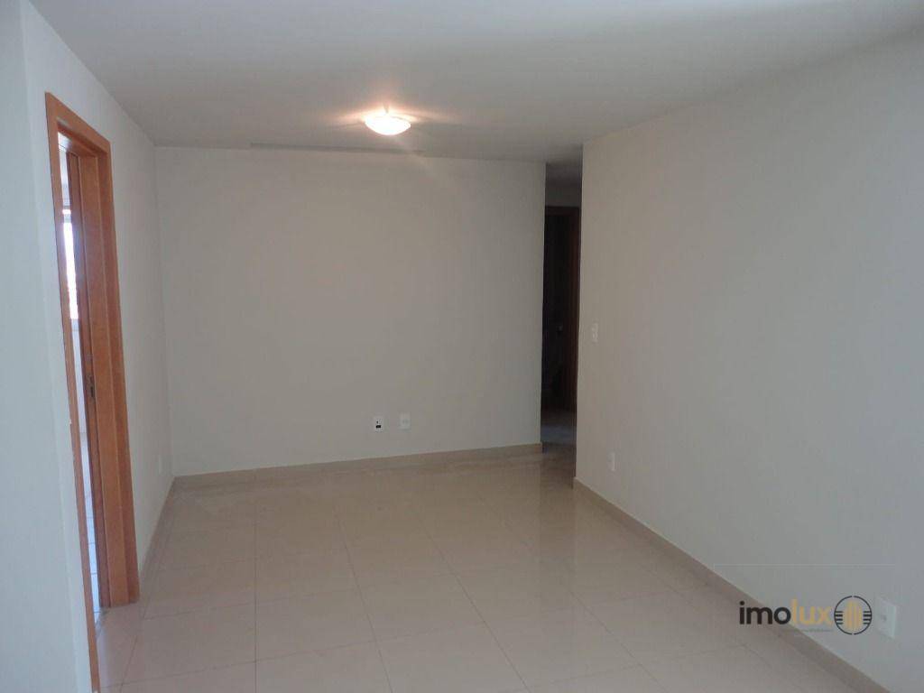 Apartamento à venda com 3 quartos, 85m² - Foto 2