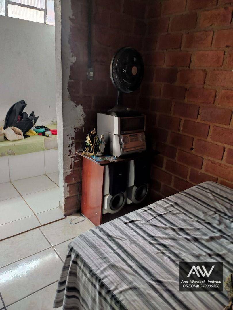 Chácara à venda com 2 quartos, 600M2 - Foto 8