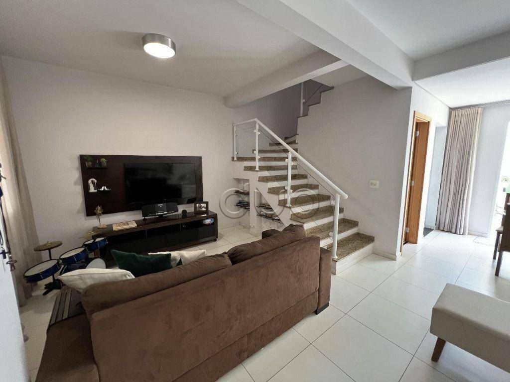 Casa de Condomínio à venda com 3 quartos, 127m² - Foto 2