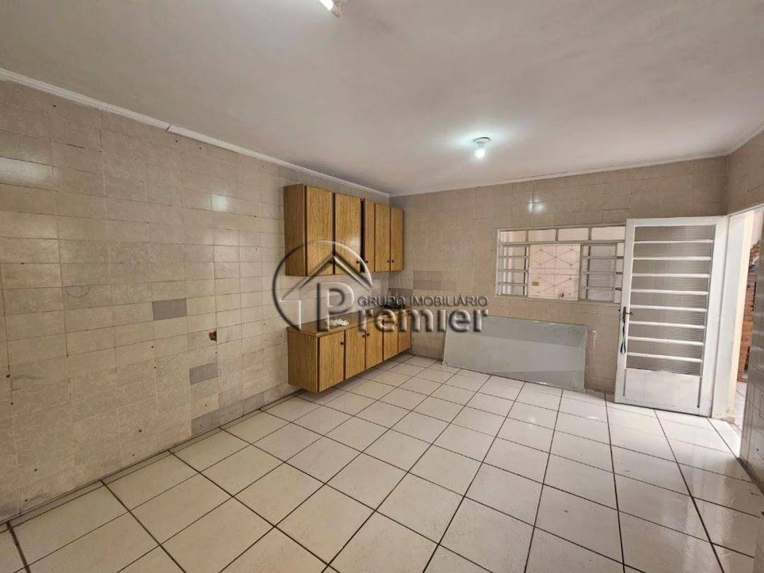 Casa à venda com 3 quartos, 175m² - Foto 13