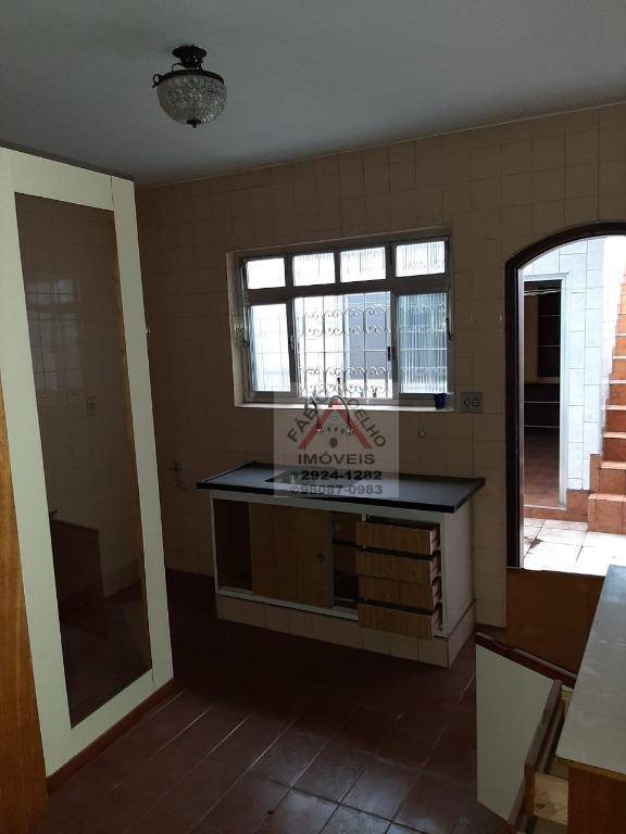 Sobrado à venda com 2 quartos, 120m² - Foto 2