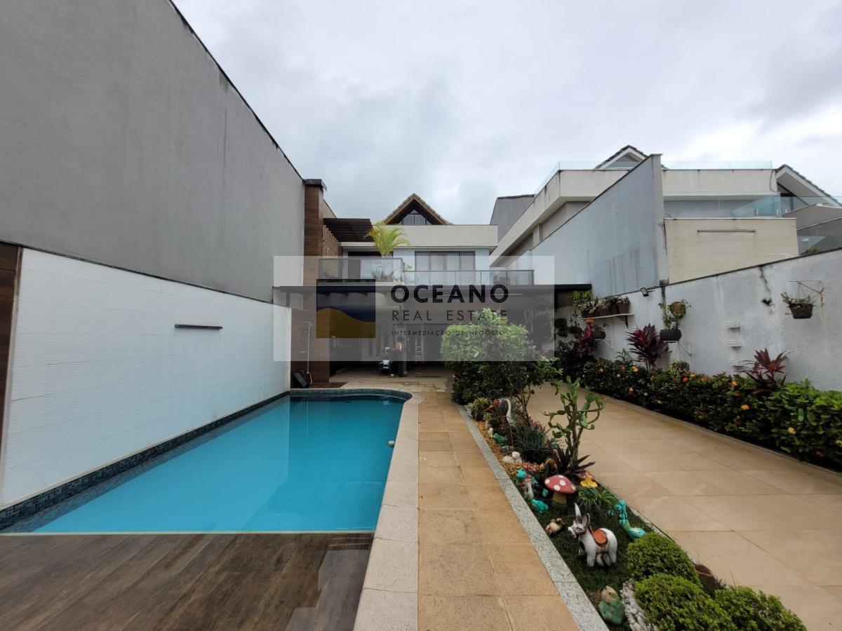 Casa de Condomínio à venda com 6 quartos, 460m² - Foto 2