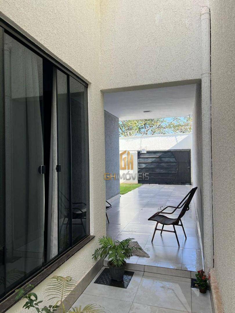 Casa à venda com 3 quartos, 110m² - Foto 4