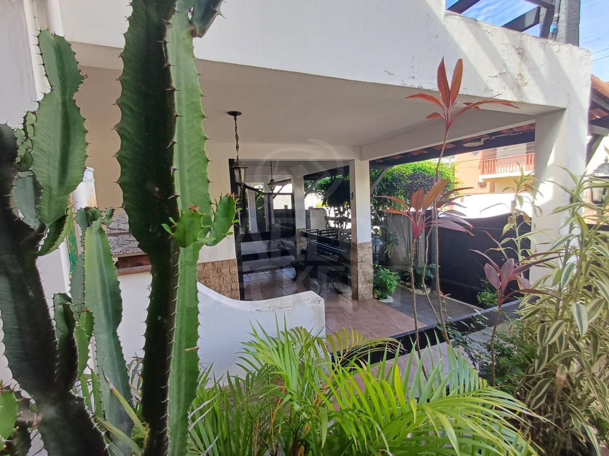 Casa de Condomínio à venda com 4 quartos, 202m² - Foto 38