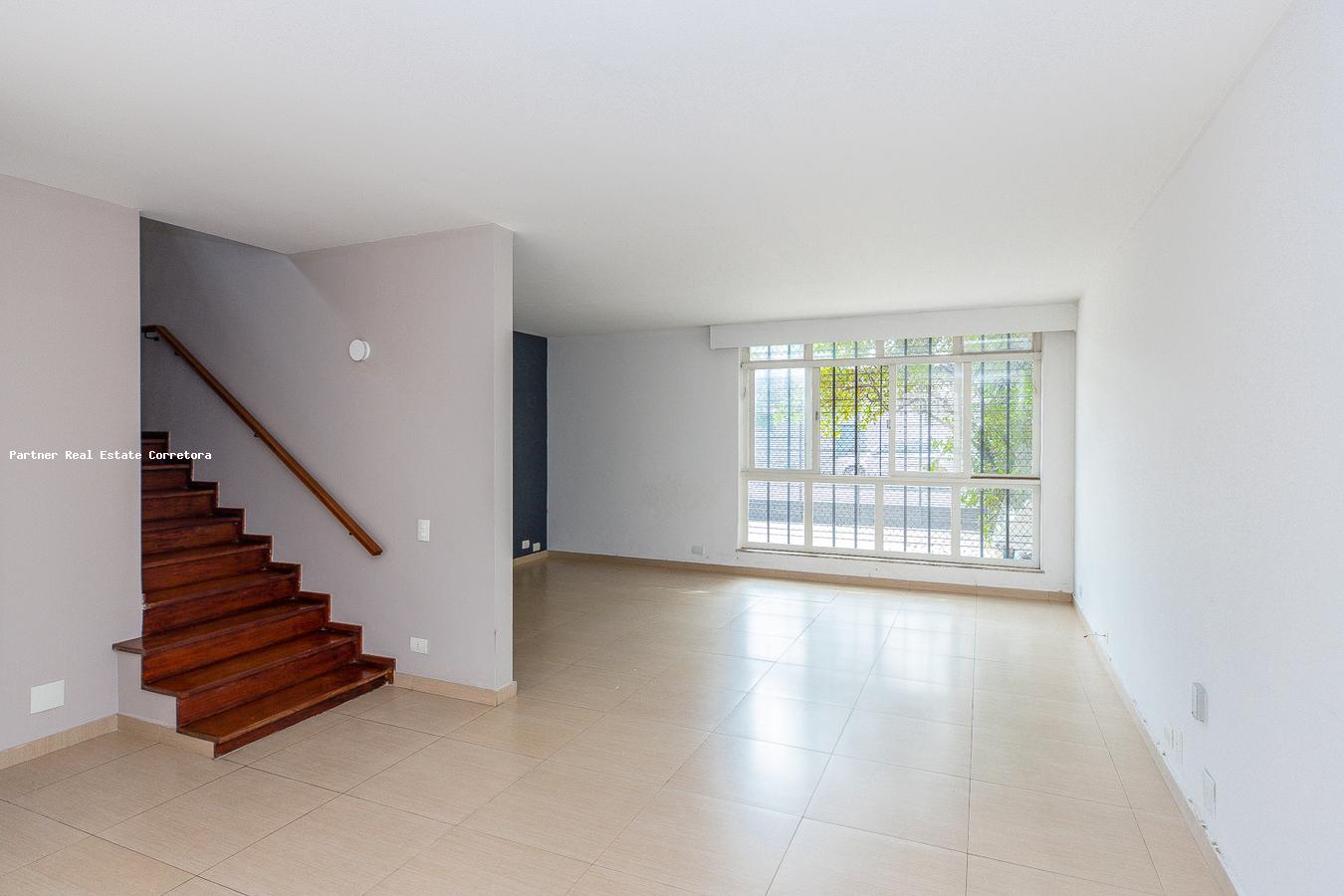 Casa à venda com 3 quartos, 225m² - Foto 15