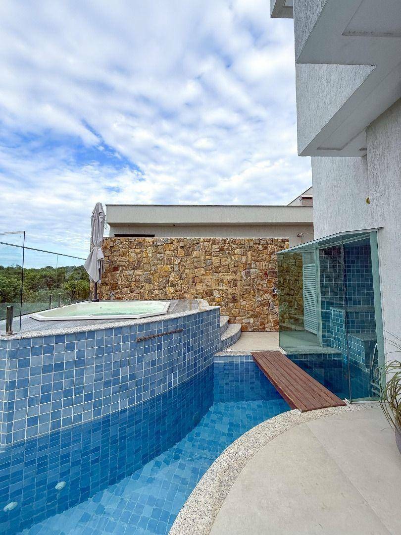 Casa de Condomínio à venda com 4 quartos, 500m² - Foto 44
