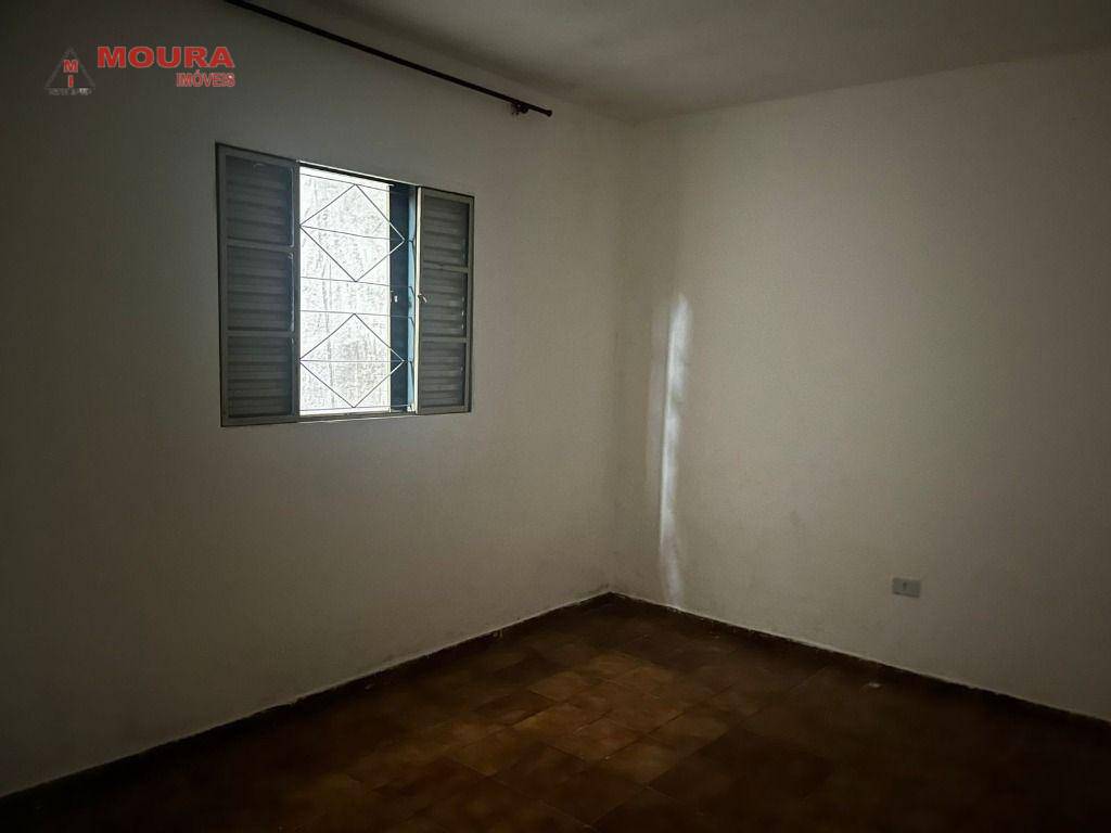 Casa para alugar com 1 quarto, 45m² - Foto 3