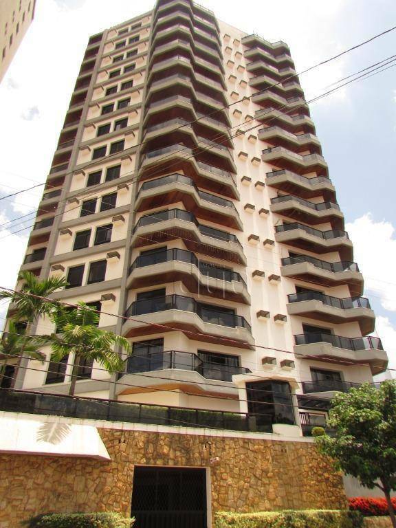 Apartamento à venda com 3 quartos, 191m² - Foto 2