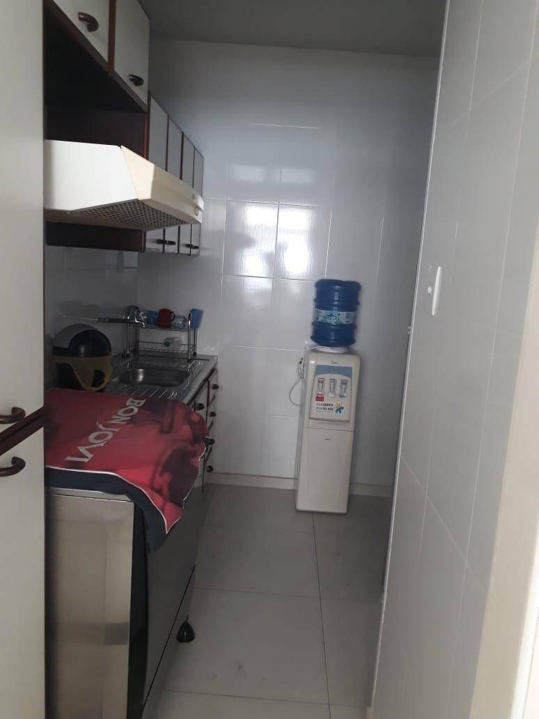 Apartamento à venda com 3 quartos, 117m² - Foto 2