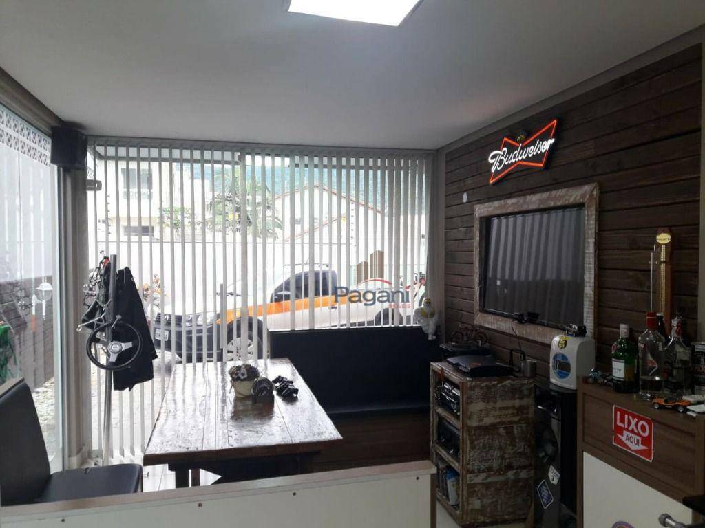 Sobrado à venda com 3 quartos, 70m² - Foto 4