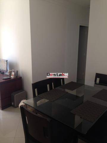 Apartamento à venda com 2 quartos, 64m² - Foto 12