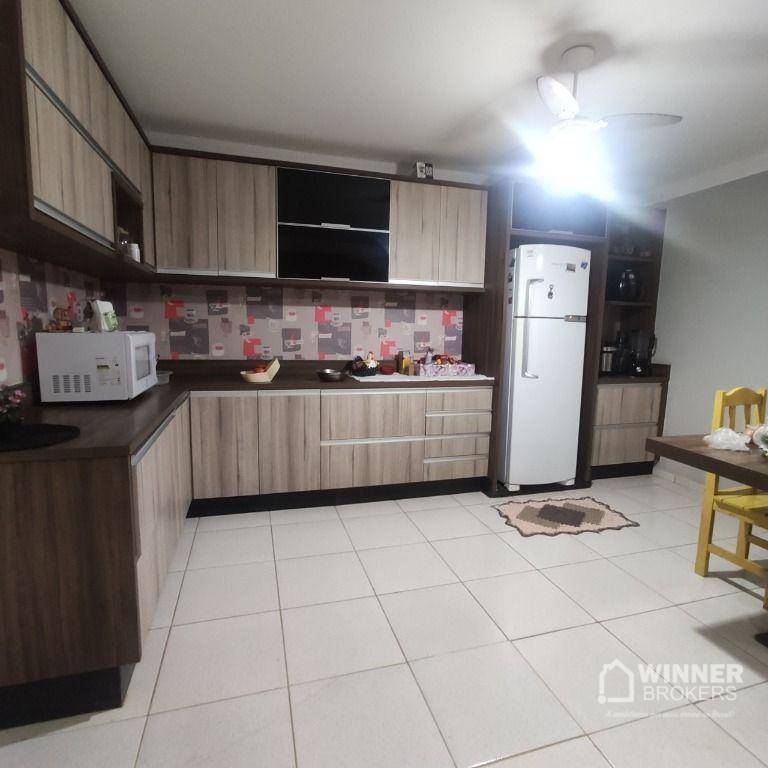 Casa à venda com 3 quartos, 230m² - Foto 15