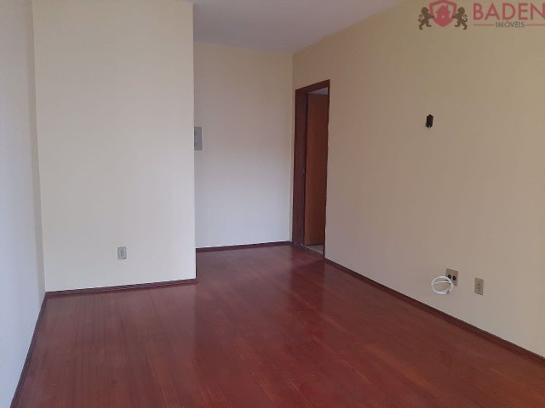 Apartamento à venda com 1 quarto, 48m² - Foto 2