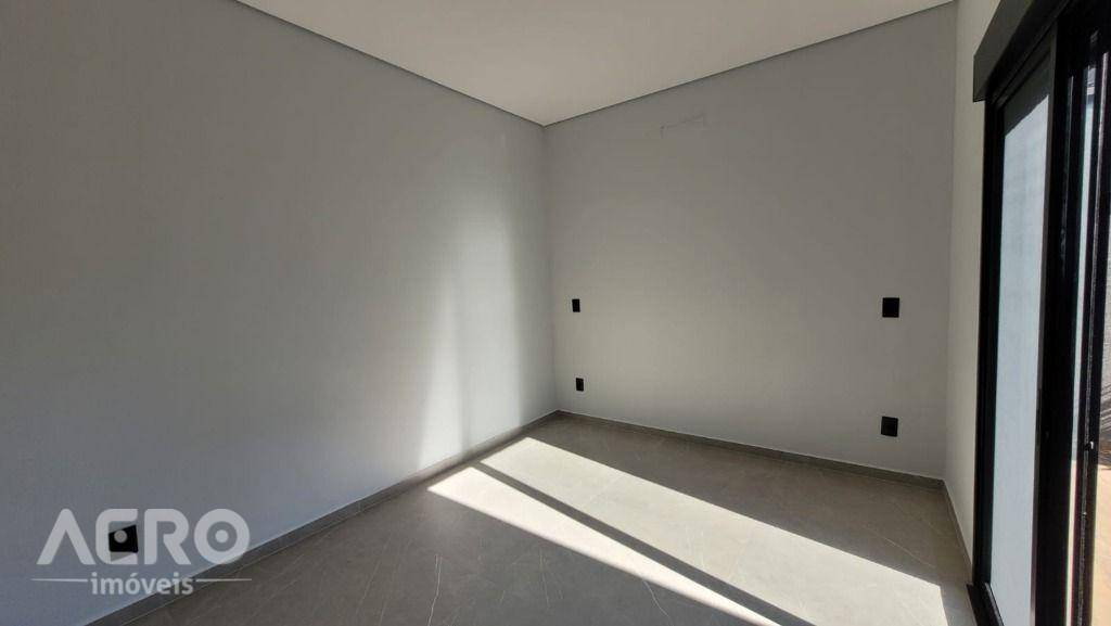 Casa à venda com 3 quartos, 185m² - Foto 16