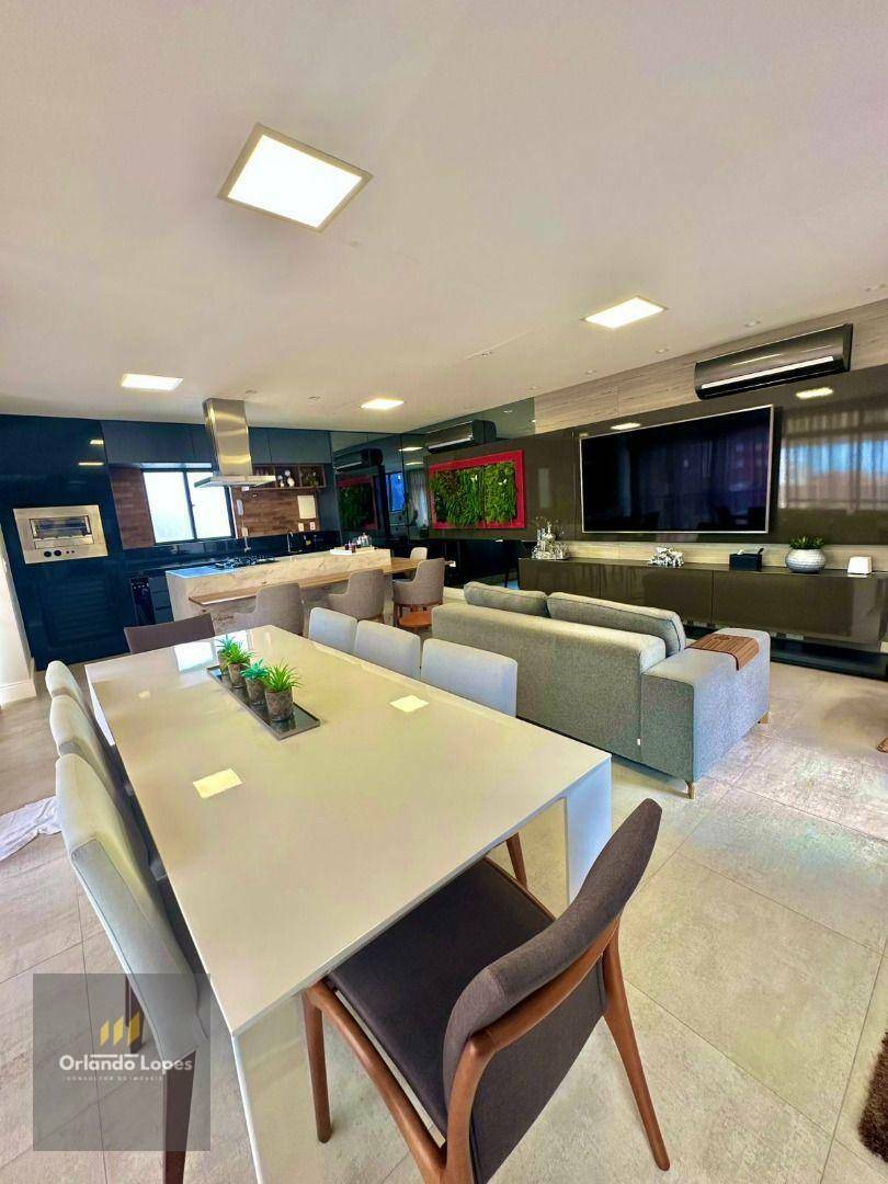 Cobertura, 3 quartos, 255 m² - Foto 2