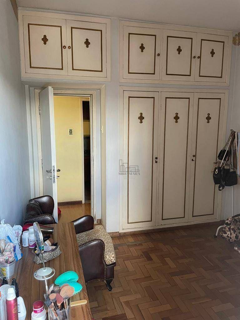 Apartamento à venda com 3 quartos, 131m² - Foto 6