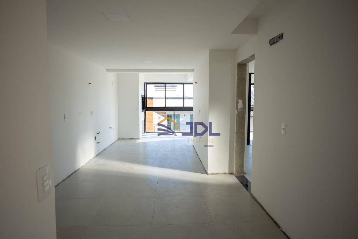 Apartamento à venda com 2 quartos, 80m² - Foto 5