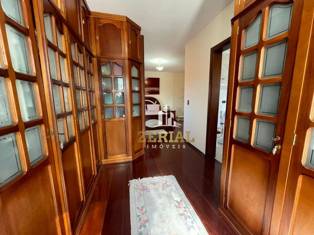 Sobrado à venda com 4 quartos, 350m² - Foto 17