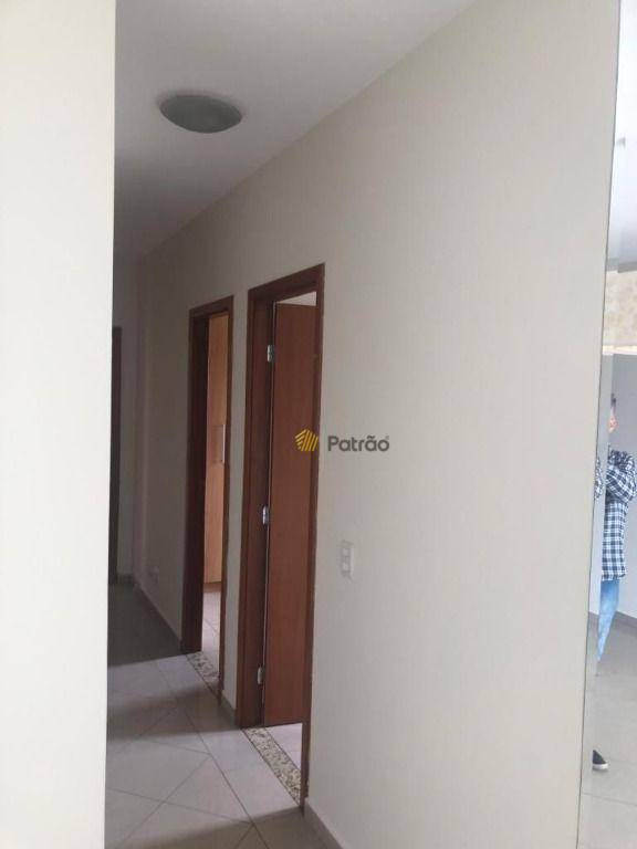 Apartamento à venda com 3 quartos, 90m² - Foto 13