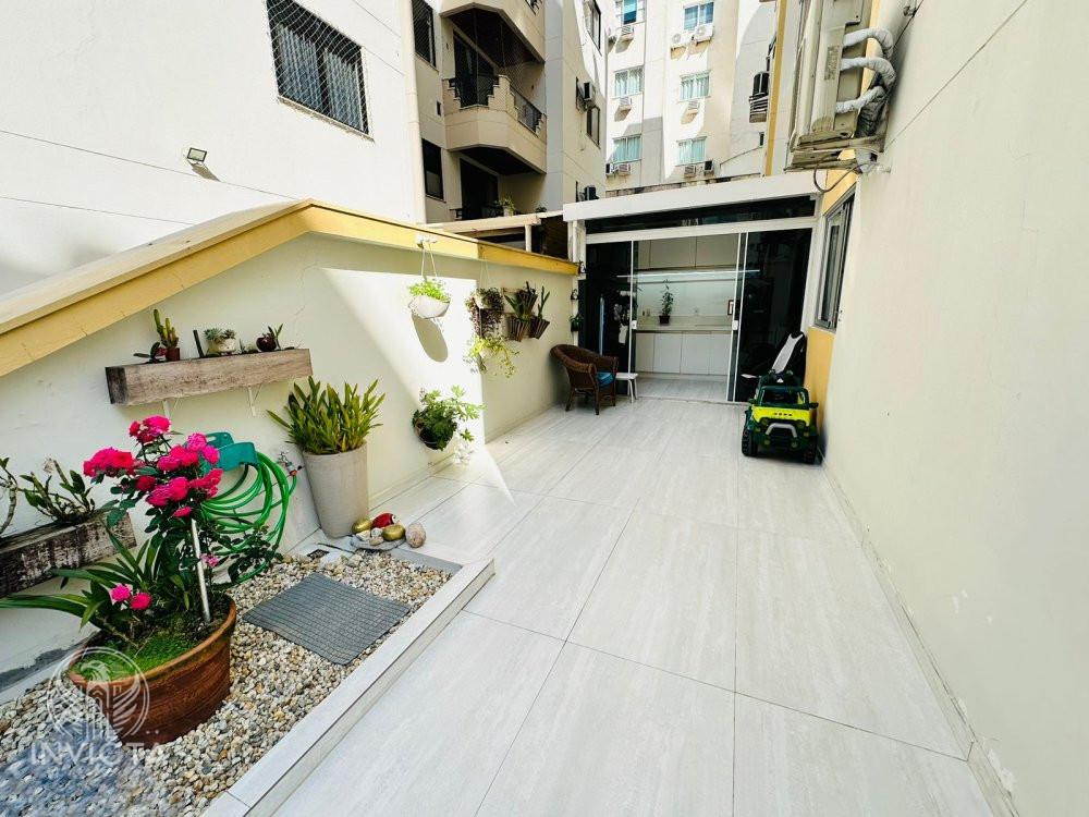 Apartamento à venda com 2 quartos, 126m² - Foto 10