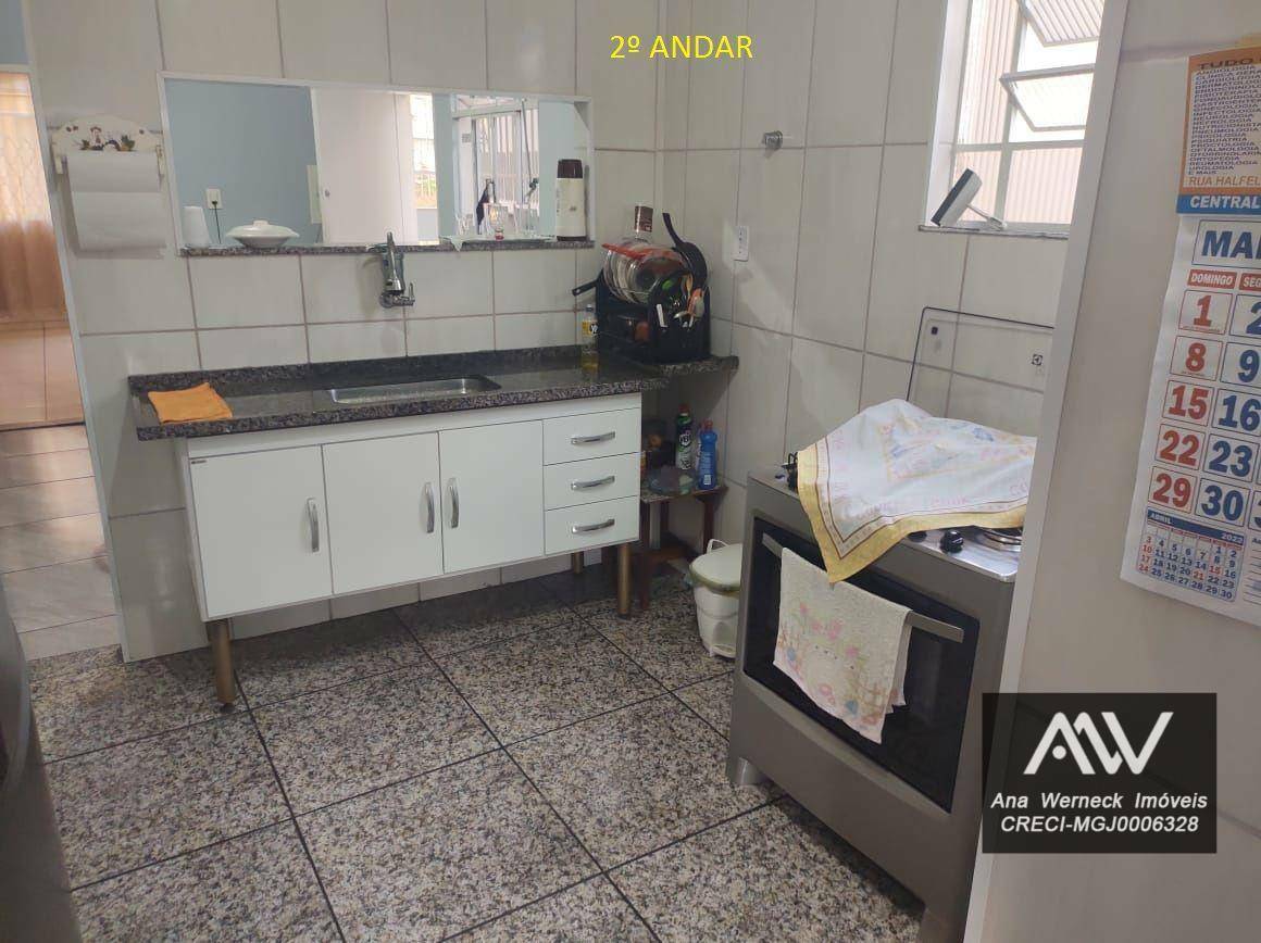 Casa à venda com 6 quartos, 100m² - Foto 23