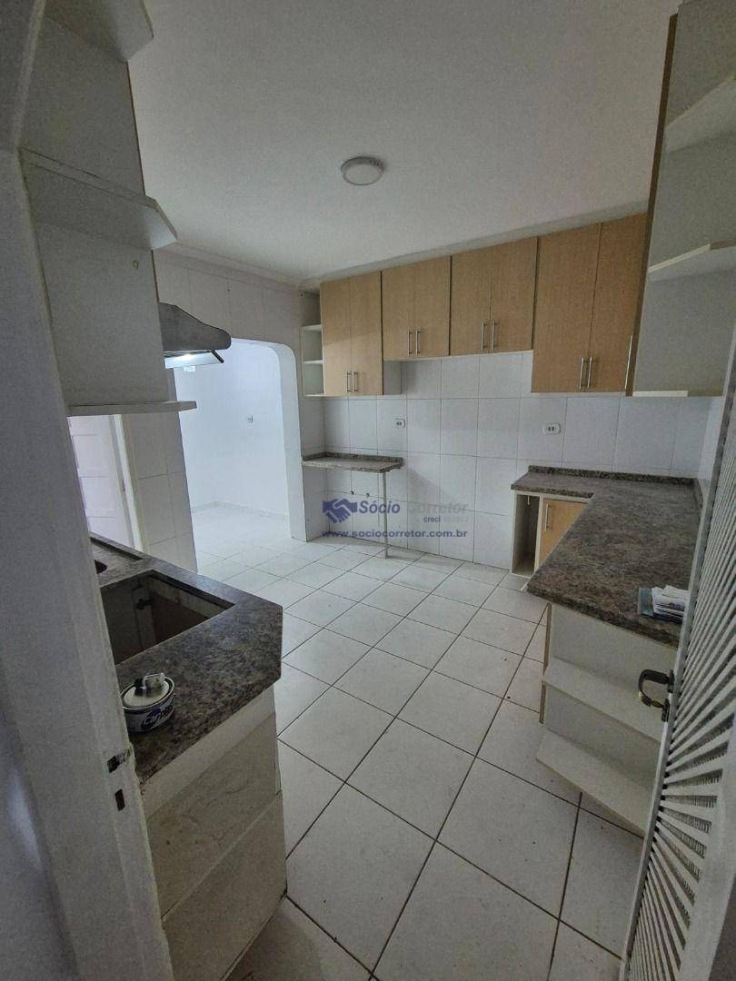 Sobrado para alugar com 3 quartos, 250m² - Foto 4