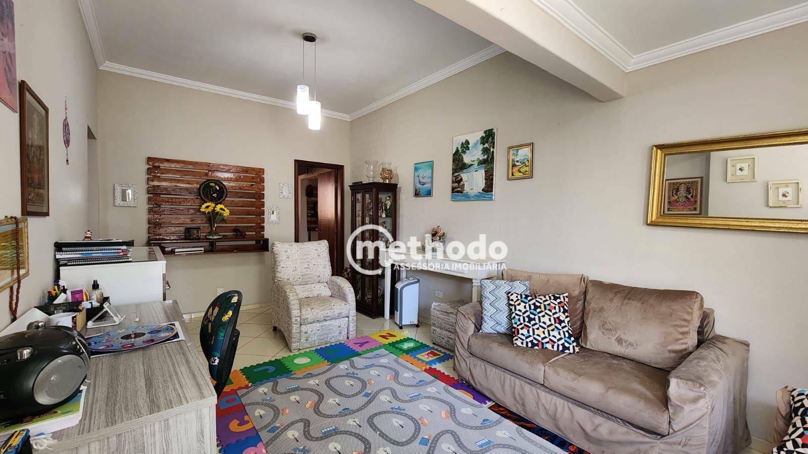 Casa à venda com 2 quartos, 126m² - Foto 3