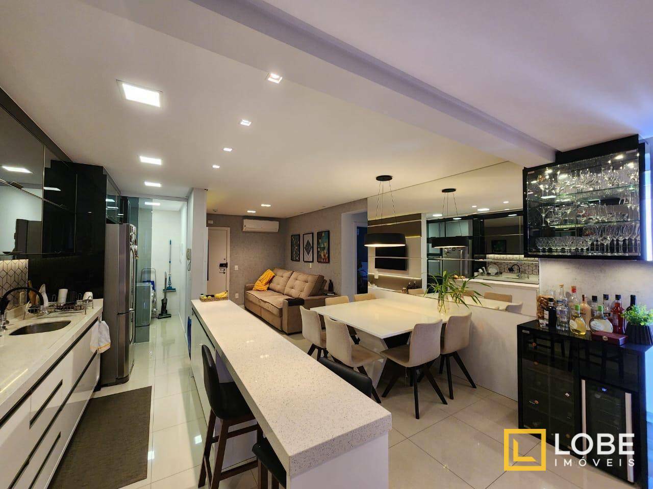 Apartamento à venda com 2 quartos, 71m² - Foto 5