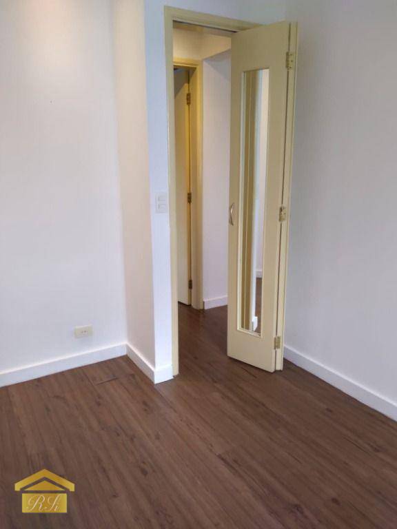 Apartamento à venda com 2 quartos, 64m² - Foto 3