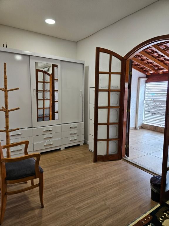 Sobrado à venda com 2 quartos, 190m² - Foto 32