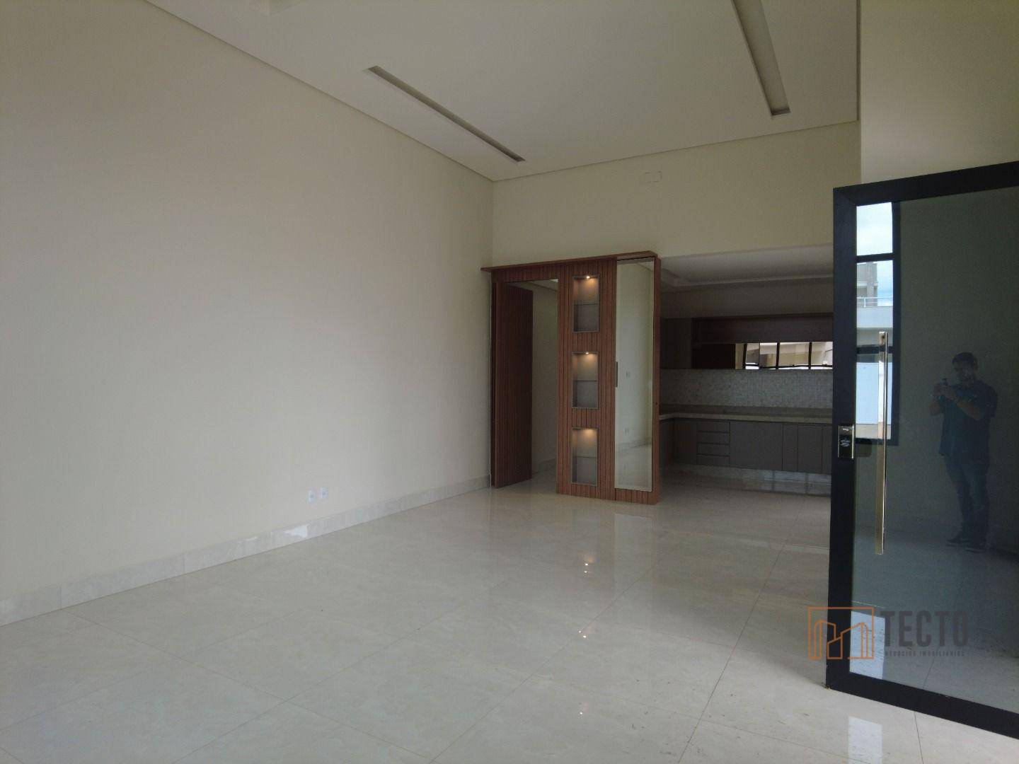 Casa à venda com 3 quartos, 235m² - Foto 3