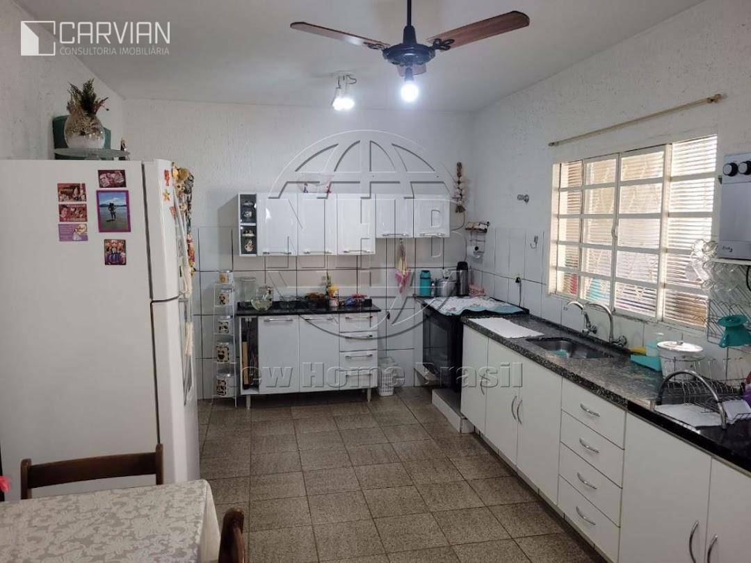 Casa à venda com 3 quartos, 185m² - Foto 15