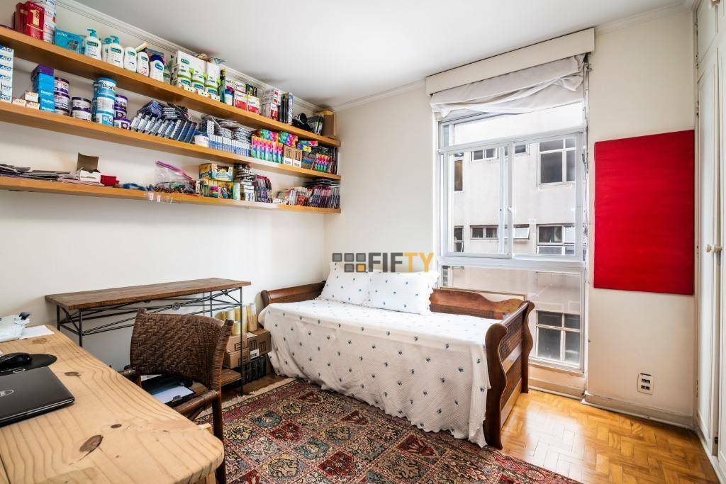 Apartamento à venda com 3 quartos, 137m² - Foto 6